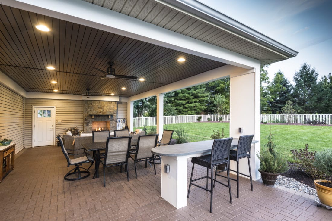 Outdoor Patio and Electric